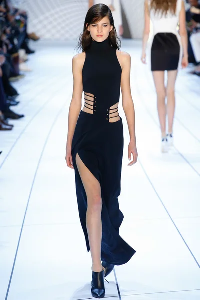 Look 25